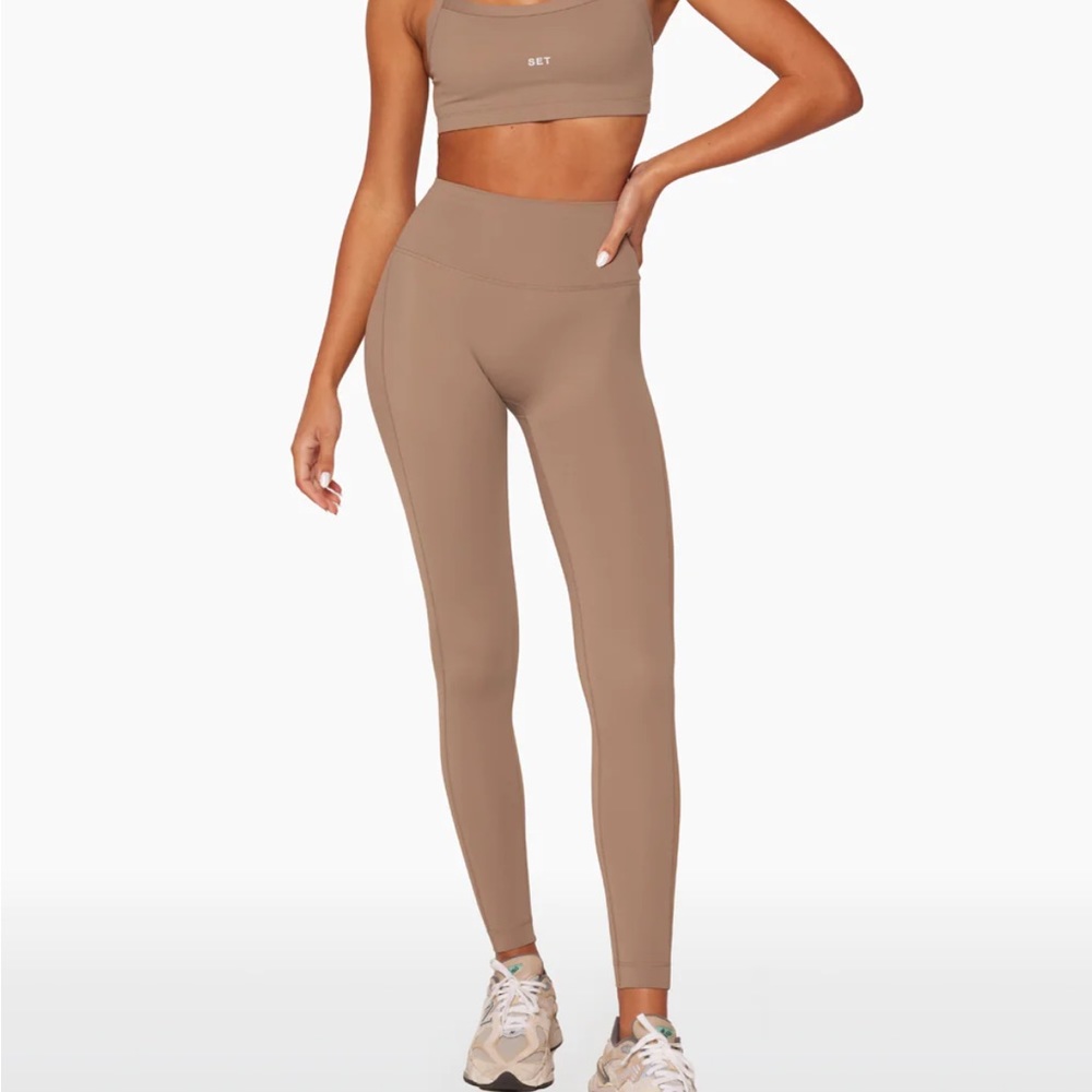 SET Active Leggings